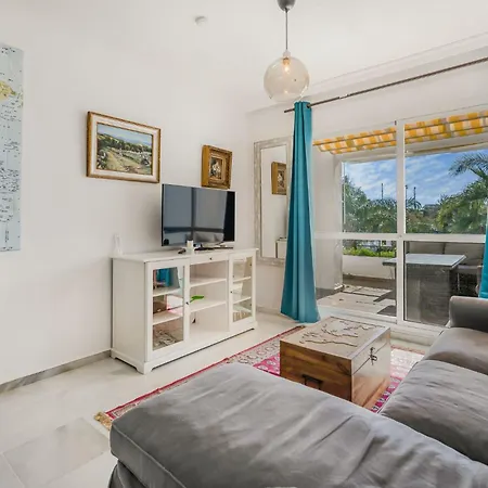 Nueva Andalucia, 2 Bedrooms Apartment