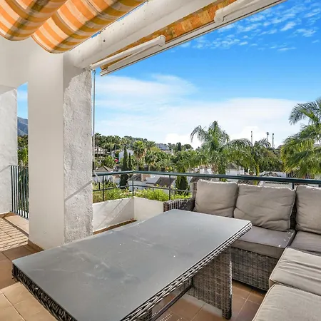 Nueva Andalucia, 2 Bedrooms Apartment