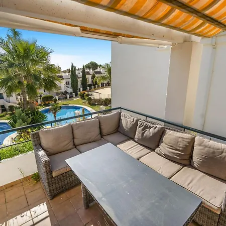 Nueva Andalucia, 2 Bedrooms Apartment
